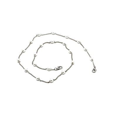 Charmswear - Eyewear Chain (Pearl/Metal) | Model 008